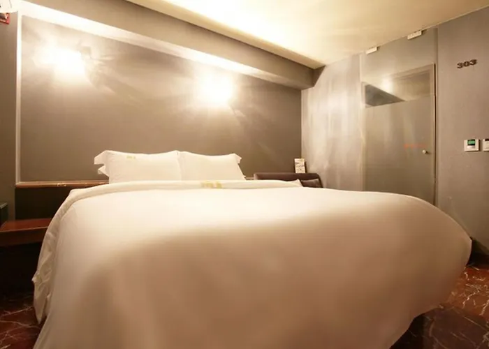Yeoksam Molta 1 Motel